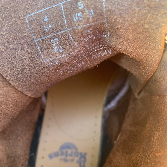 DR. MARTENS 1460 CRAZY HORSE LEATHER LACE UP BOOTS - (Ladies 6/Mens 5) - Picture 8 of 9